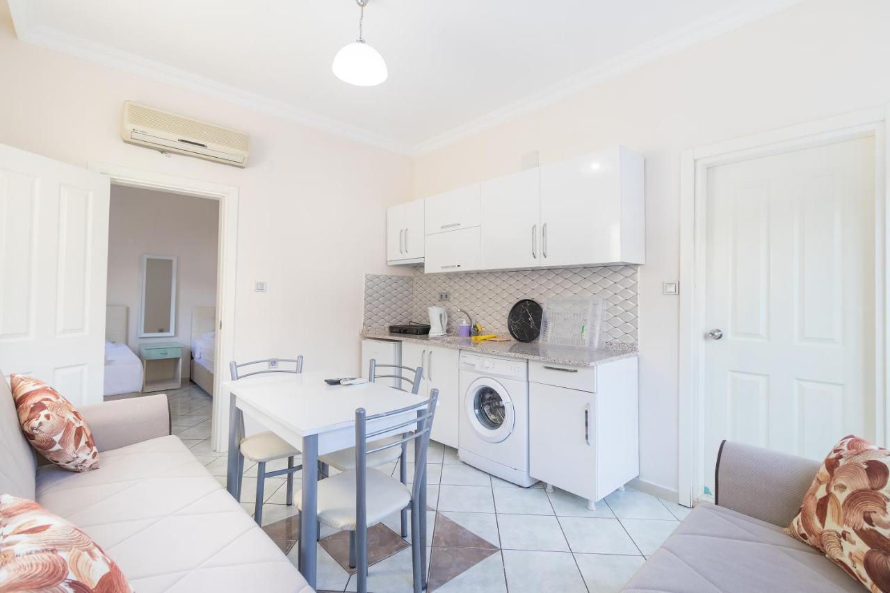 Apartments Near To City Center And Beach 말마리스 외부 사진