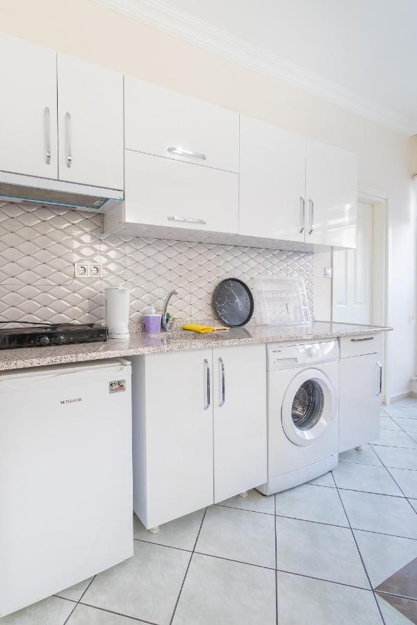 Apartments Near To City Center And Beach 말마리스 외부 사진